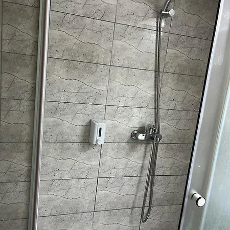 Acomodoro 3*